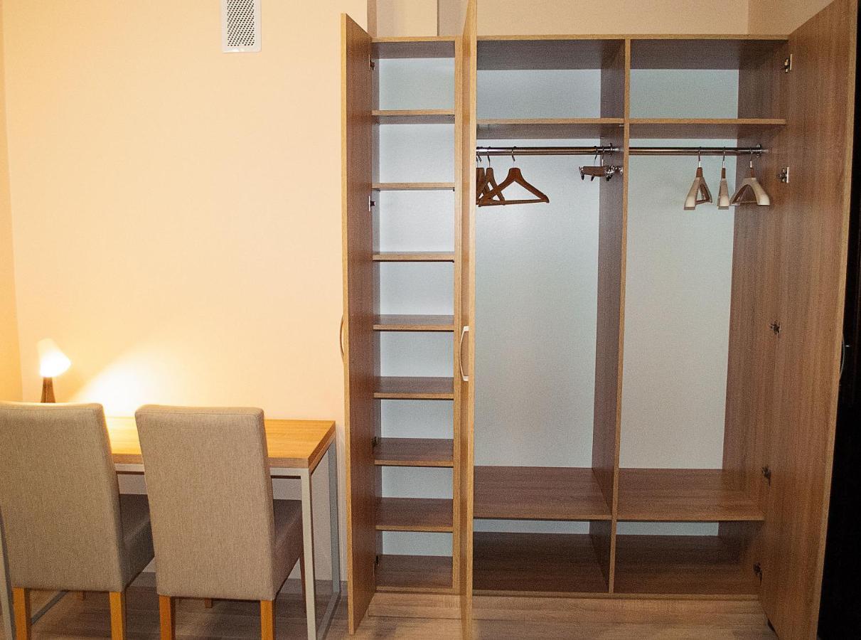 Redwood Hostel Lublin Eksteriør bilde