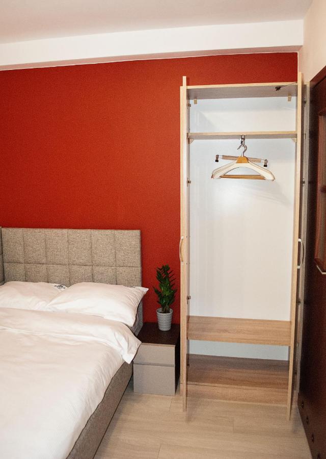 Redwood Hostel Lublin Eksteriør bilde