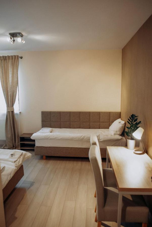 Redwood Hostel Lublin Eksteriør bilde
