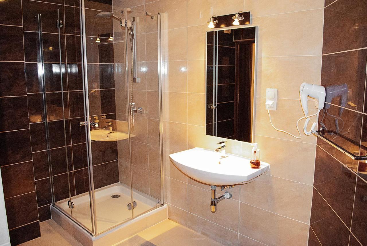 Redwood Hostel Lublin Eksteriør bilde