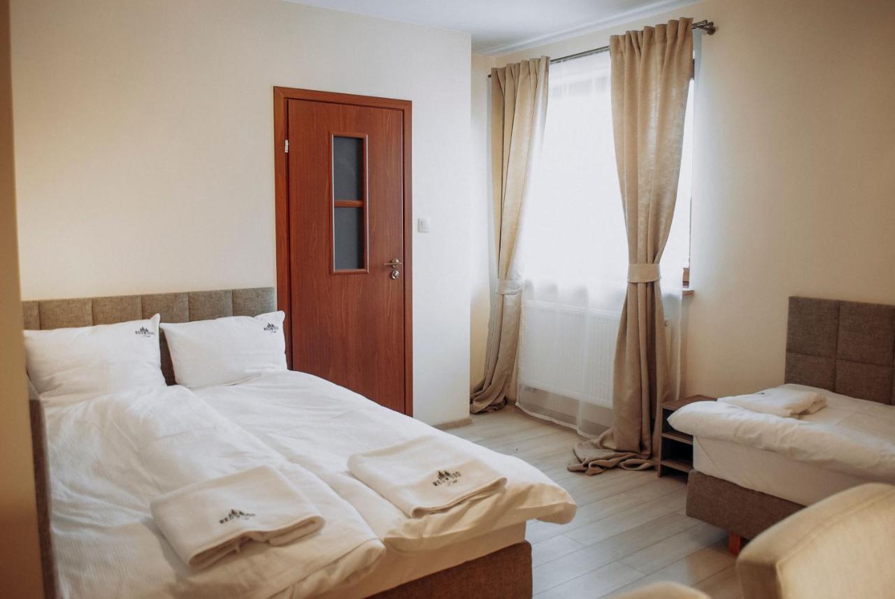 Redwood Hostel Lublin Eksteriør bilde